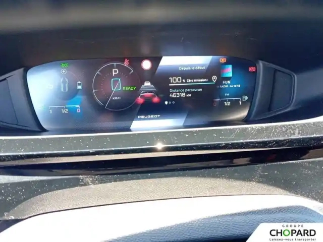 Peugeot 308 phev 180 e-eat8 — photo 17