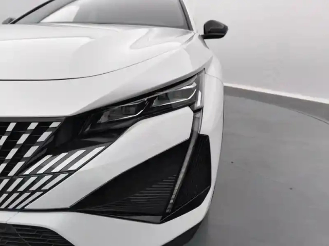 Peugeot 408 puretech 130 ch s&amp;s eat8 gt — photo 14