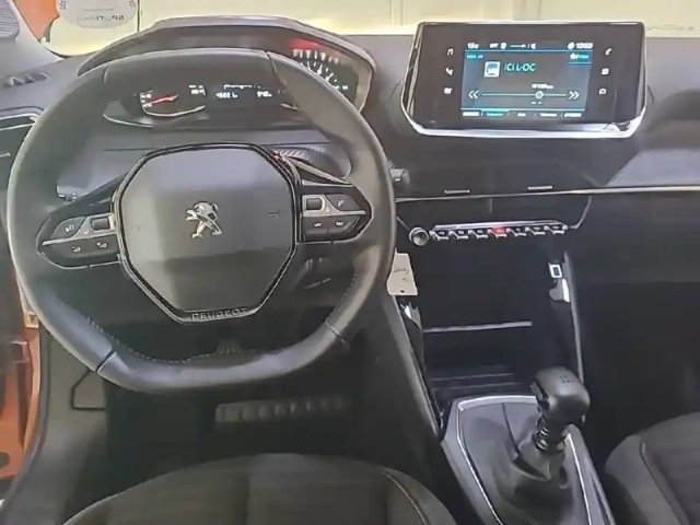Peugeot 2008 puretech 100 s&amp;s bvm6 — photo 8