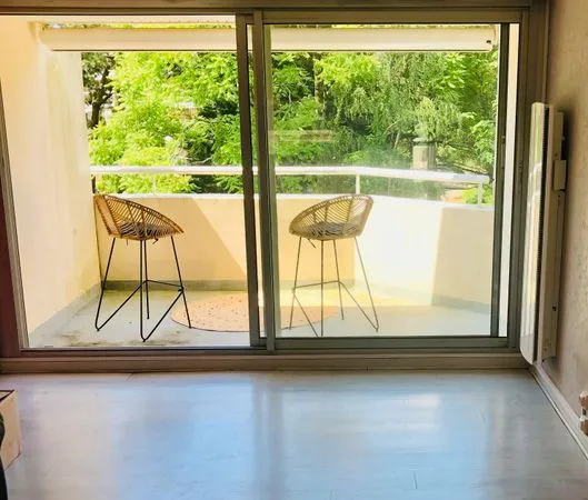 Appartement avec parking et cave