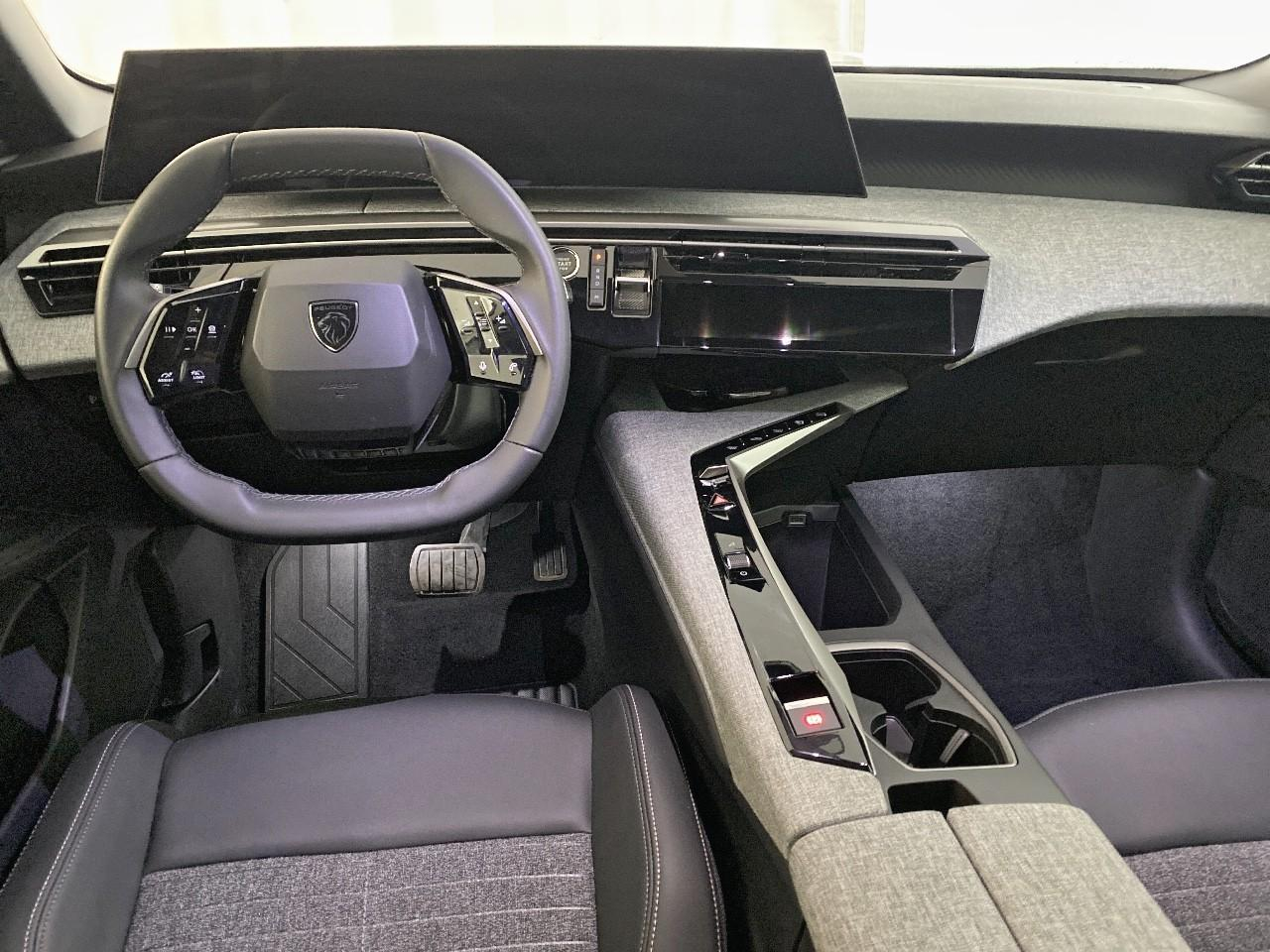 Peugeot 5008 hybrid 145 ch e-dcs6 allure — photo 8