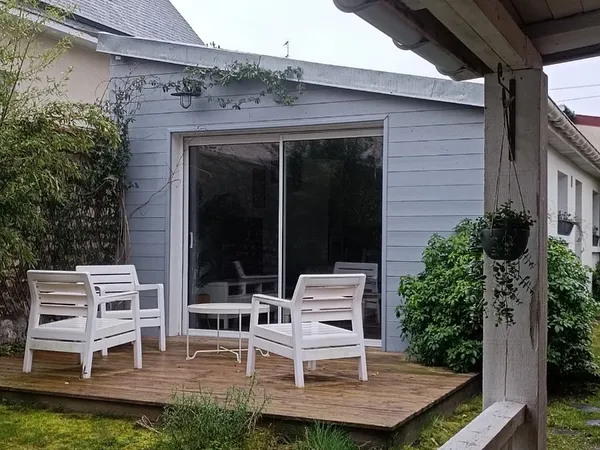 Loue maisonnette meublée de plein pied avec jardin clos