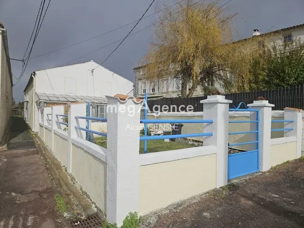 Maison Vente Saintes 4p 89m² 70000€