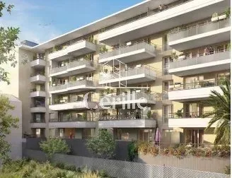 RARE : T3 DUPLEX EN DERNIER ÉTAGE - NICE RIQUIER