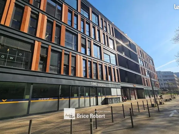 Bureaux 292 m²
