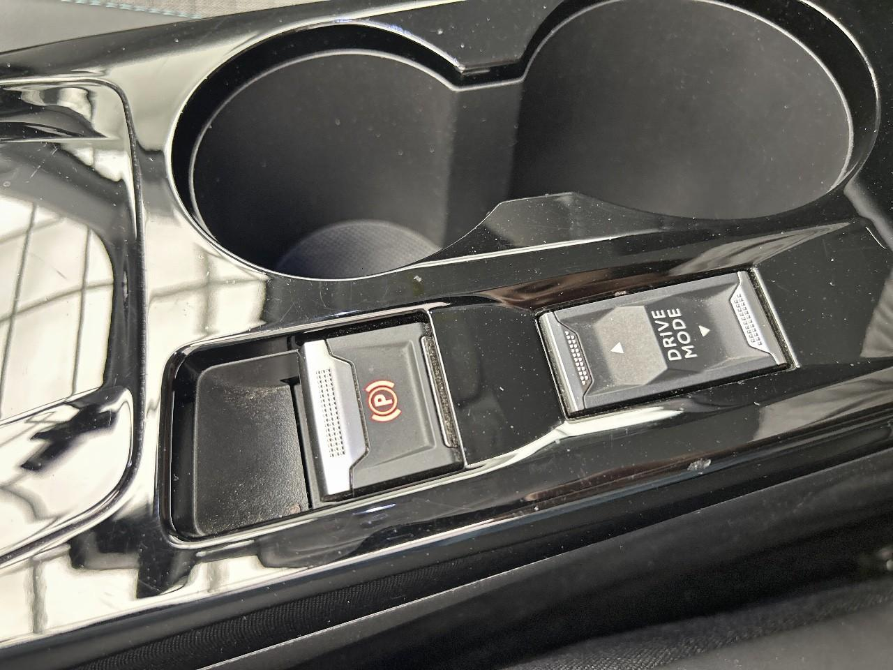 Peugeot 2008 bluehdi 130 s&s eat8 allure — photo 18
