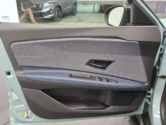 Renault 4 renault  e-tech electrique 150 ch autonomie confort — photo 70