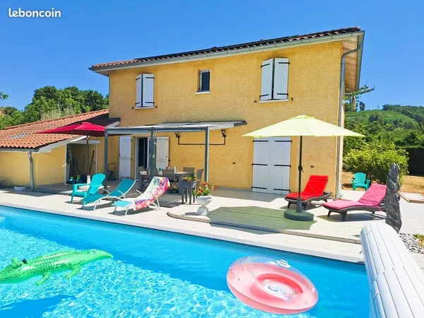 Maison 137 M2 - 4 chambres - piscine - Charantonnay