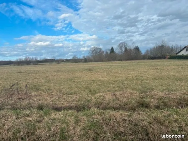 Terrain 17 000 m² Monsegur