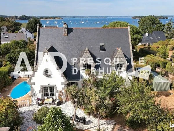 Propriété 9 pièces 253 m²