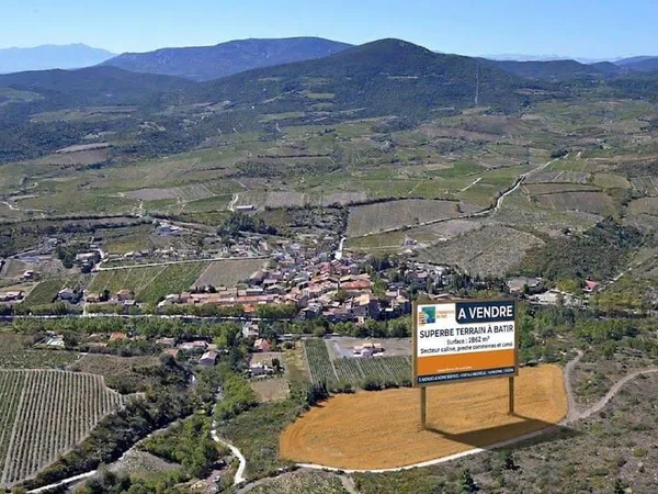 Terrain constructible 2862 m²