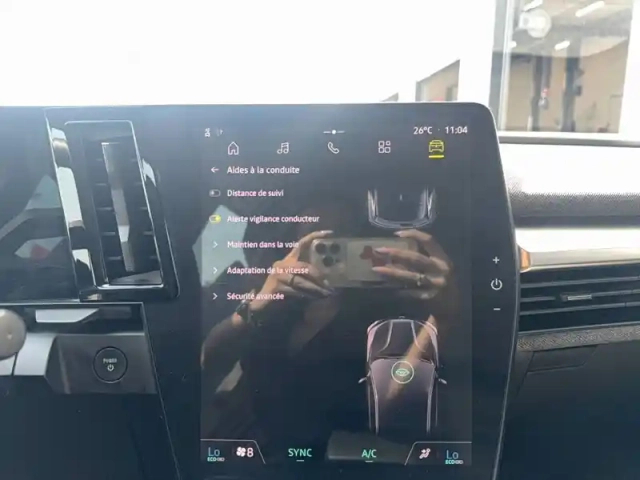 Renault Megane e-tech ev60 130ch super charge — photo 5