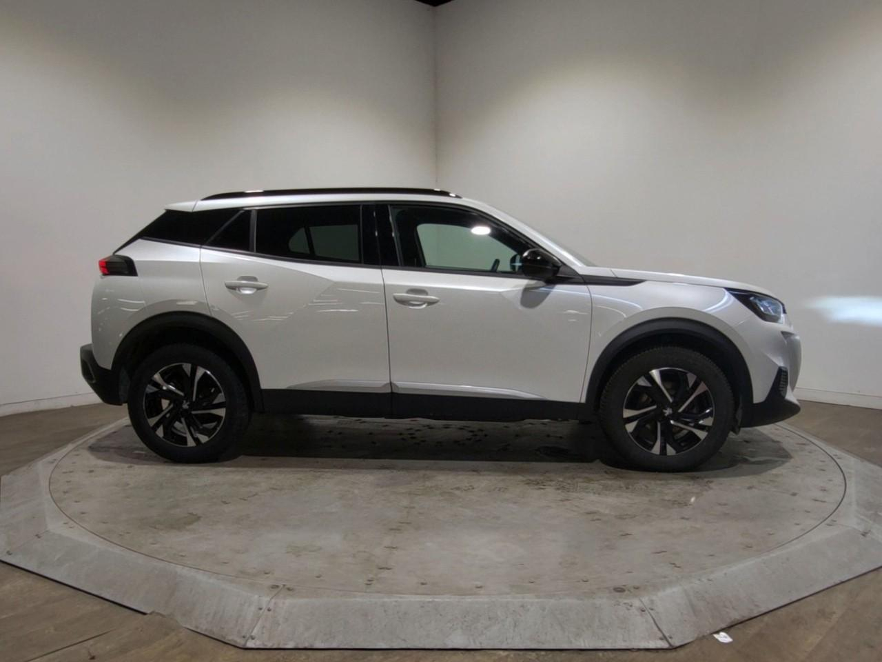 Peugeot 2008 bluehdi 130 s&s eat8 allure — photo 6