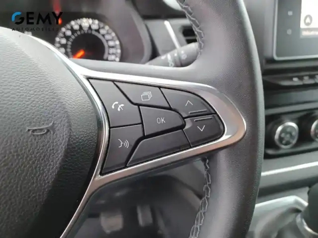 Renault Trafic l2 dci 150 energy s&amp;s edc — photo 16