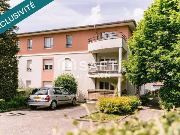 Appartement F2 avec balcon, cave et parking