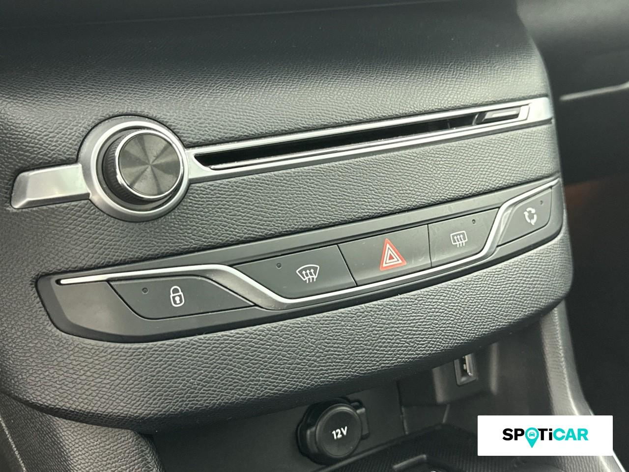 Peugeot 308 1.2 puretech 130ch e6.3 s&s gt line — photo 15