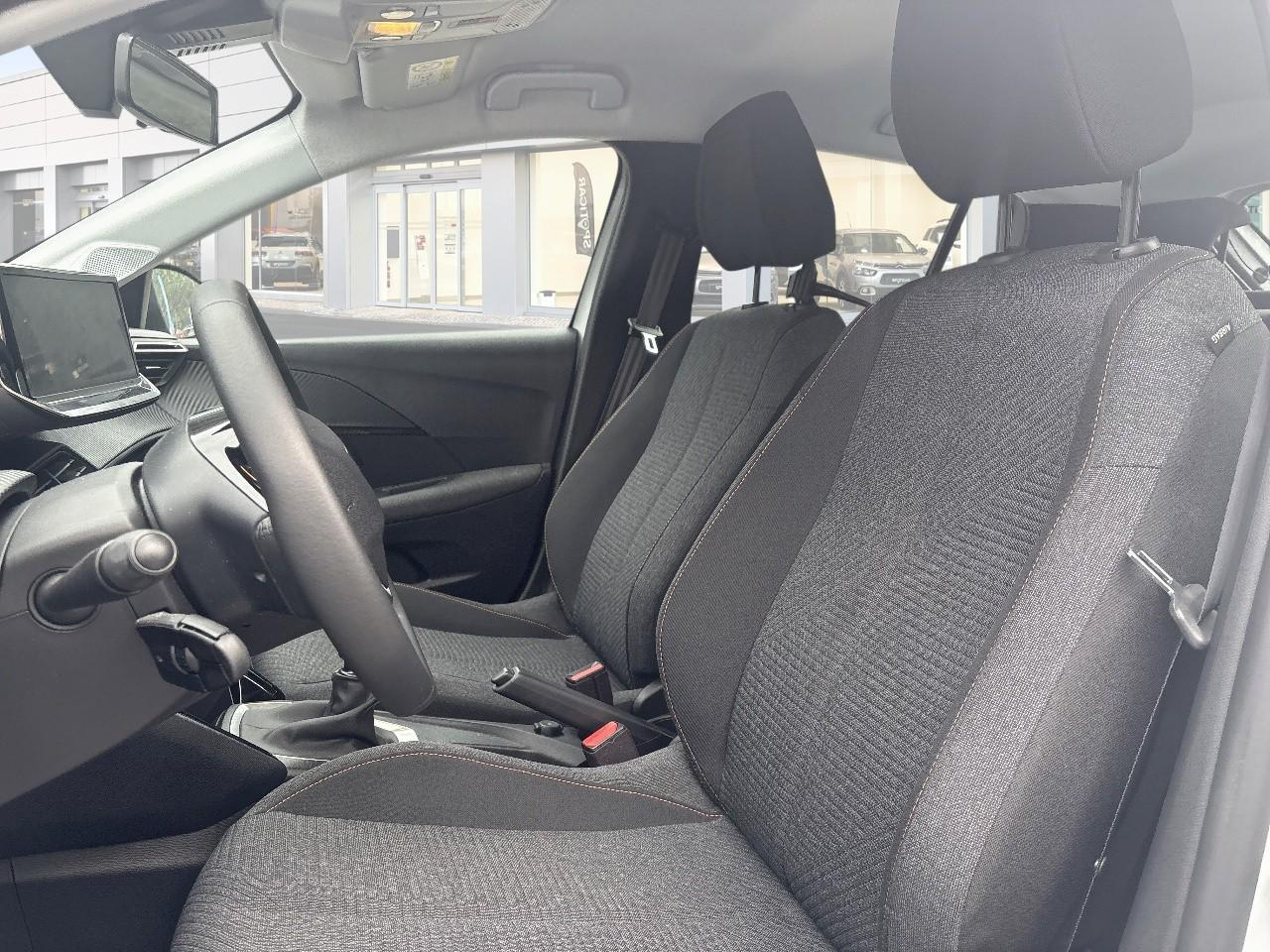 Peugeot 208 1.2 100ch s&s style — photo 9