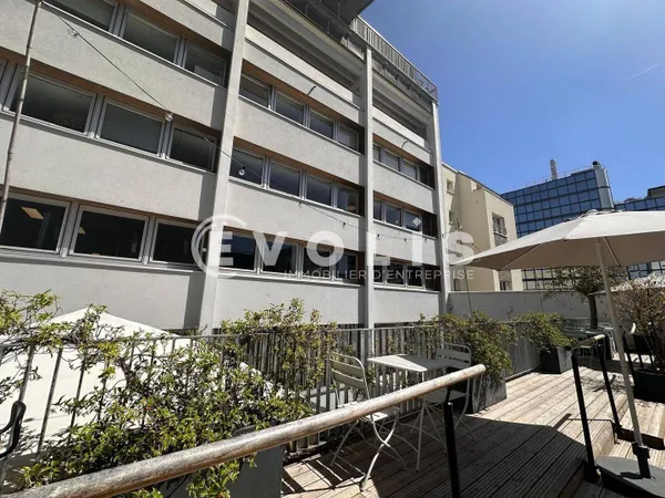 Bureaux 801 m²