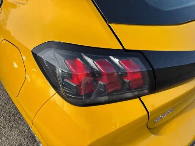 Peugeot 208 puretech 75 s&amp;s bvm5 — photo 17