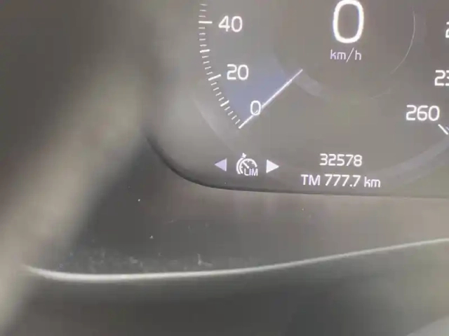 Volvo Xc40 t4 recharge 129+82 ch dct7 — photo 62