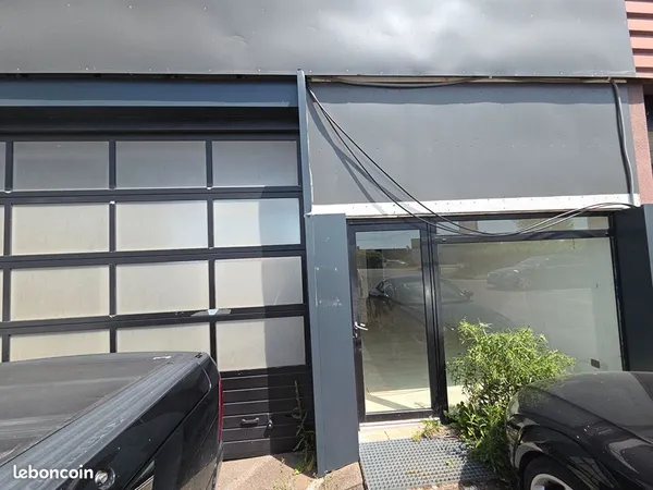 Local commercial 141 m² VARENNES VAUZELLES