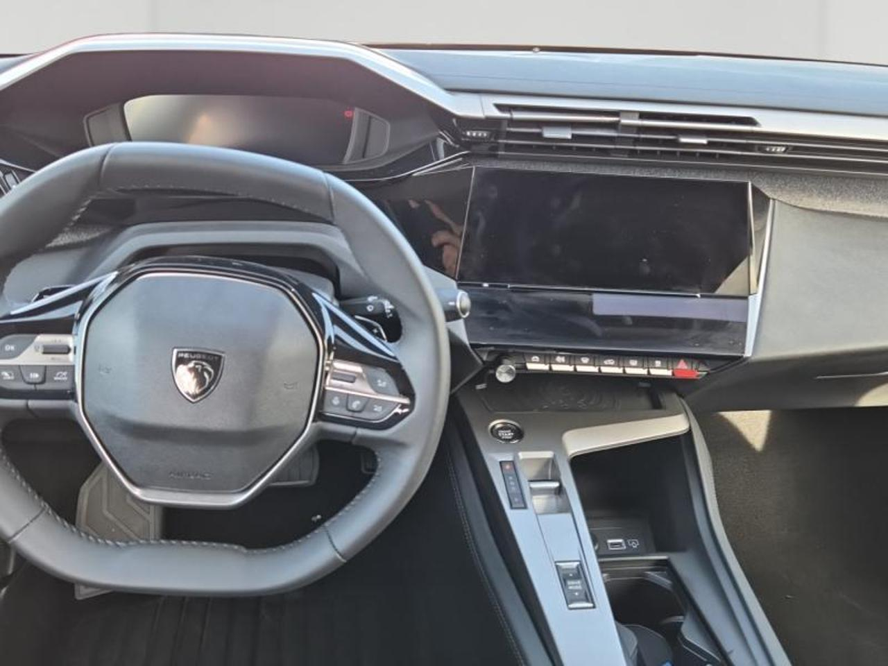 Peugeot 408 phev 225ch allure pack e-eat8 — photo 21