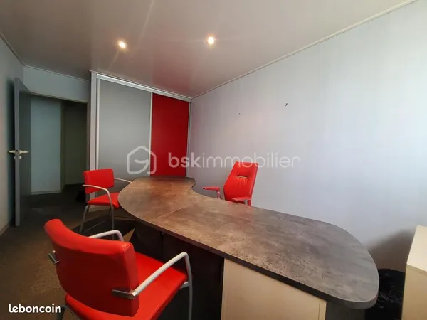 Bureaux 140 m²