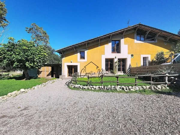 Ensemble immobilier sur 1,4 hectare de parcelle agricole