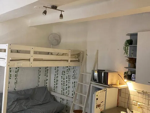 Studio 1 pièce 18 m²