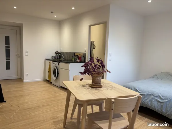 Studio Meublé 26 m2 Ambérieu en Bugey centre-ville