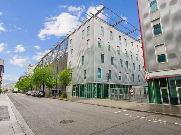 Bureaux 2509 m²
