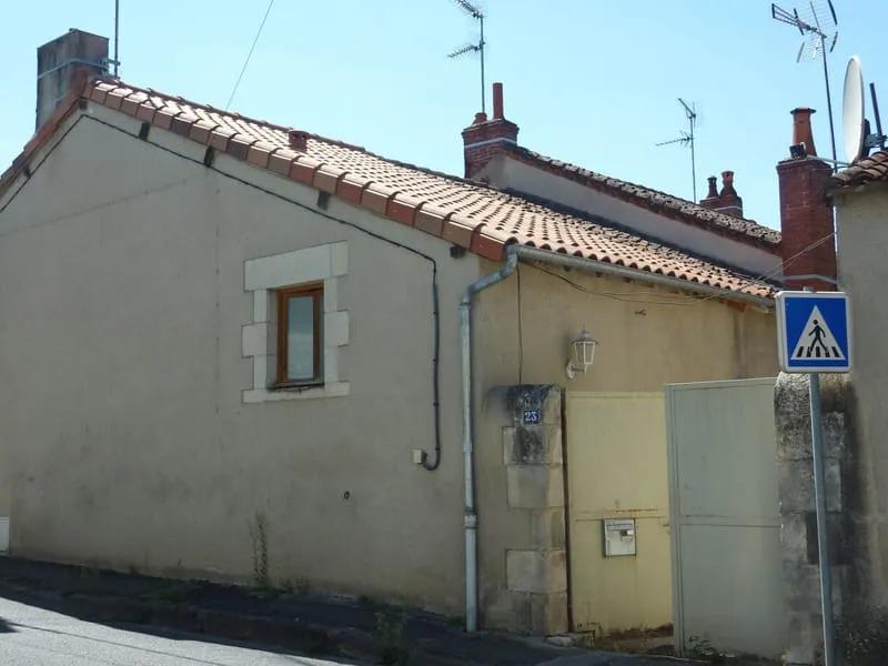Photo 1