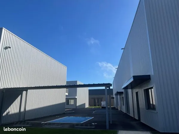 Bureau 293 m²