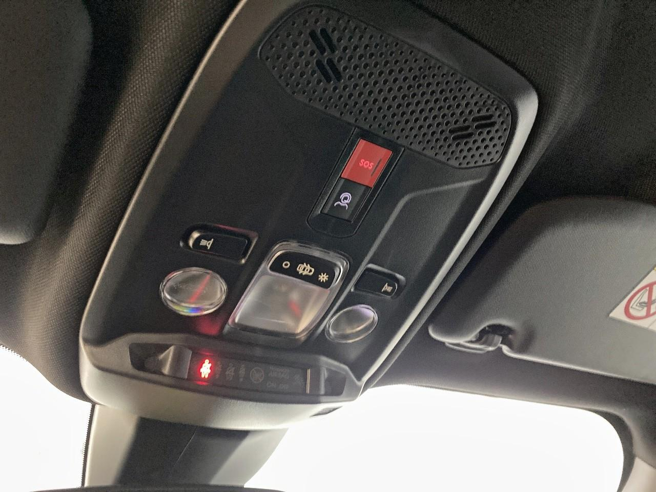Peugeot 2008 130 s&s eat8 allure — photo 19