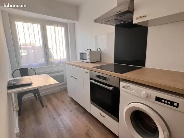 Studio 1 pièce 32 m²