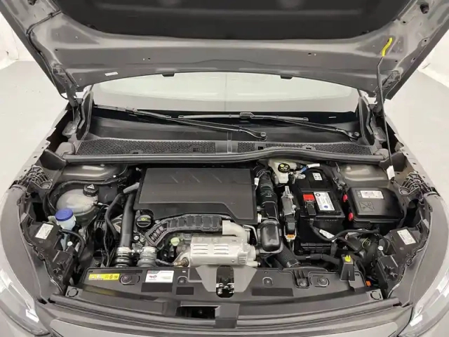Peugeot 2008 puretech 100 s&amp;s bvm6 — photo 53