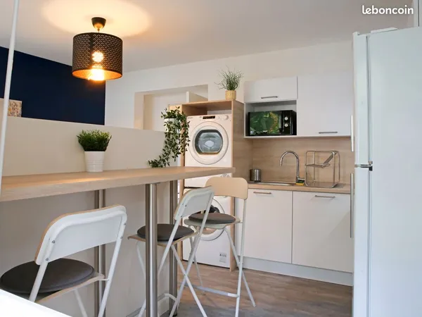 Chambre disponible de suite dans une colocation de 3 personnes