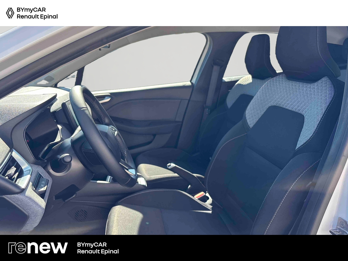 Renault Clio E-Tech full hybrid 145 ch GSR2 — photo 11
