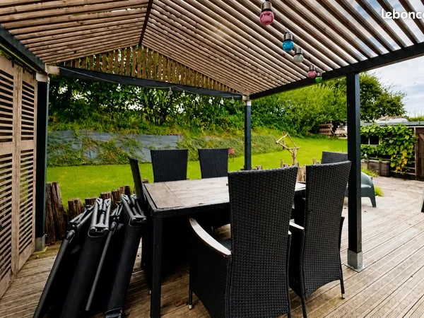 Maison chaleureuse avec grande terrasse dans un village calme des Vosges, à 15 min de Gérardmer