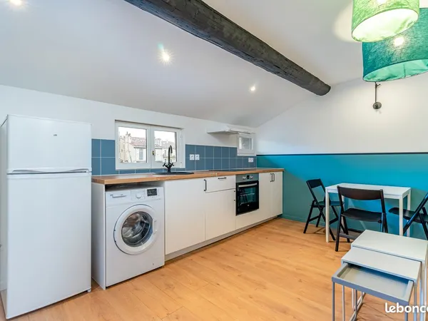 Appartement T2 - 31 m² - Cours Julien