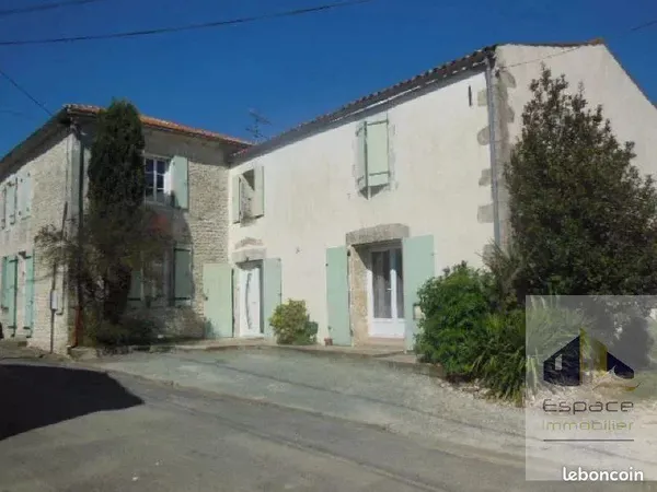 Maison 7 pièces 230 m²