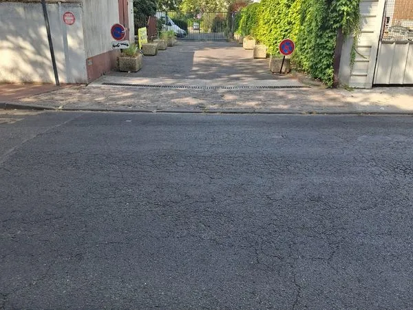 Place de Parking extérieur