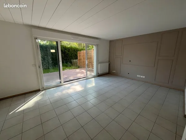 Appartement T3 avec jardin à louer