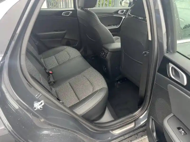 Kia Xceed 1.5 t-gdi 140 ch bvm6 — photo 15