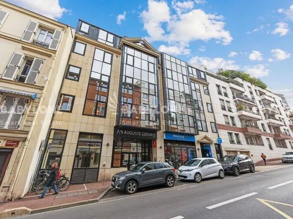 Bureaux 219 m²