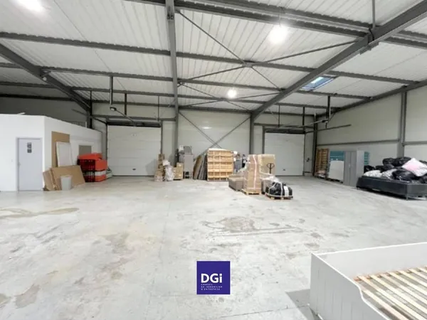 Local d'activité 430 m²