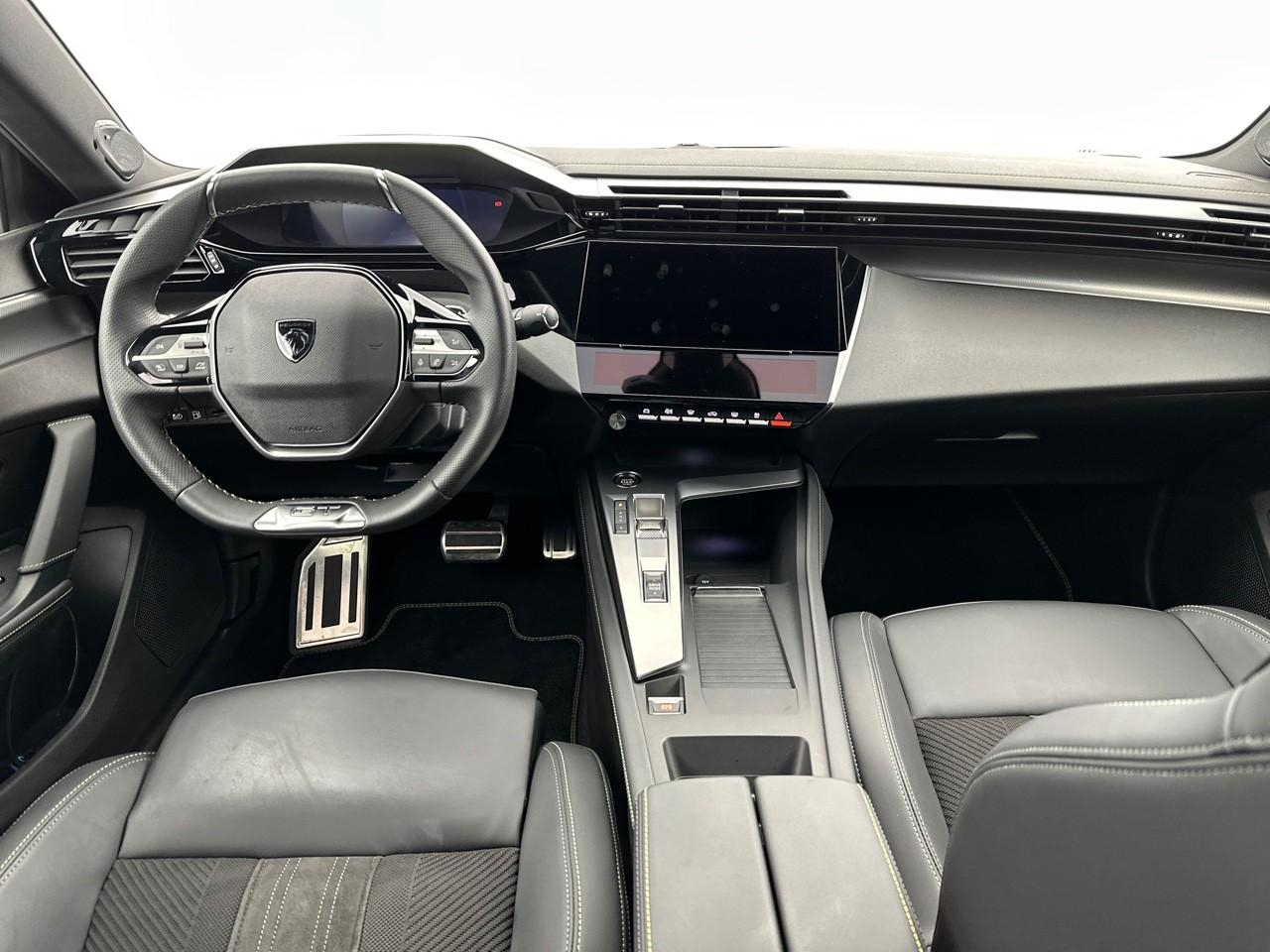 Peugeot 408 phev 180 e-eat8 gt — photo 11