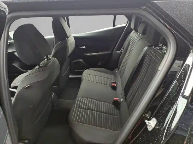 Peugeot 2008 puretech 100 s&amp;s bvm6 — photo 12