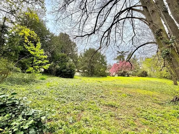 Terrain 996 m²