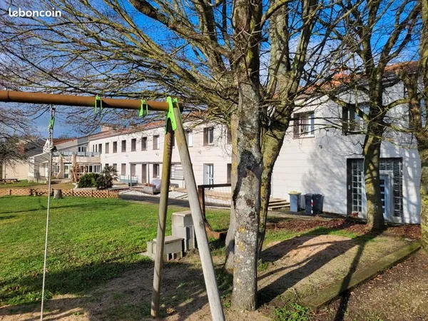Immeuble 1079 m²